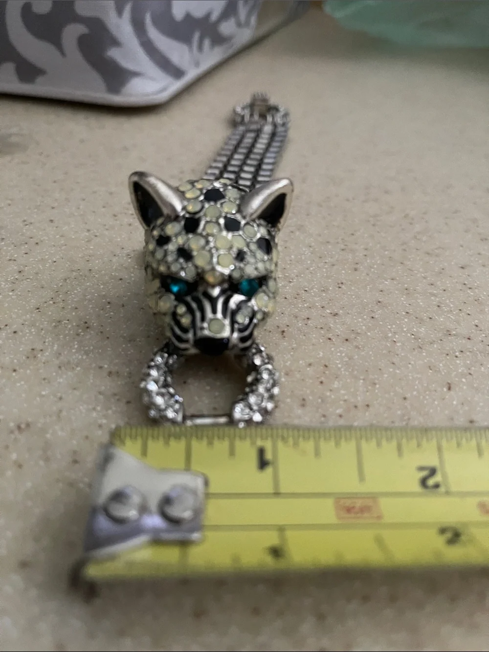 Betsey Johnson Silver-tone Panther 7 in bracelet with Crystal Accents Great Cond - Picture 6 of 10